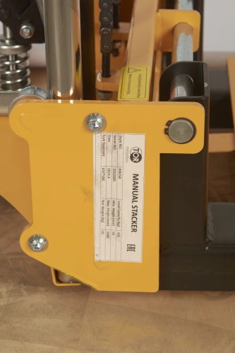 Штабелер гидравлический 0,4 т 1,5 м TOR PJ4150 облегченный по ценам производителя в Краснодаре с доставкой по всей России