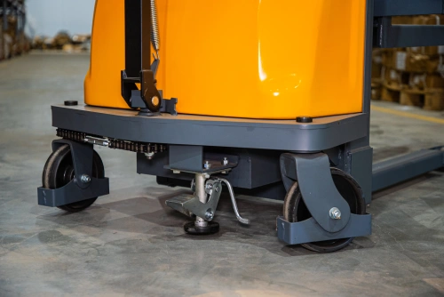 Штабелер гидравлический с электроподъемом 1,5 т 3,0 м XILIN CDD15B-E с раздвижными вилами по ценам производителя в Краснодаре с доставкой по всей России