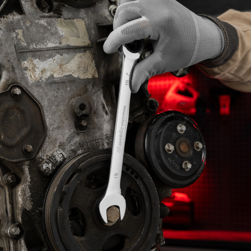 Ключ комбинированный трещоточный, 18 мм, CrV, зеркальный хром Matrix Professional по ценам производителя в Краснодаре с доставкой по всей России