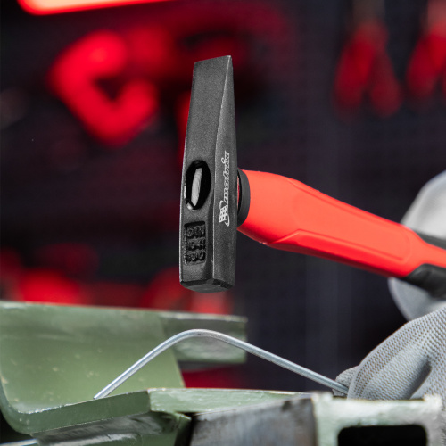 Молоток слесарный optimal, 100 г, фибергласовая обрезиненная рукоятка, квадратный боек Matrix по ценам производителя в Краснодаре с доставкой по всей России