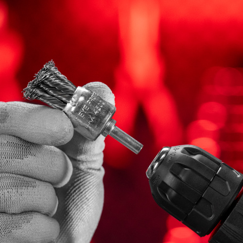 Щетка для дрели, 25 мм, "чашка" со шпилькой, крученая металлическая проволока Matrix по ценам производителя в Краснодаре с доставкой по всей России