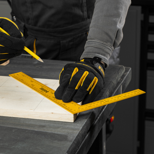 Угольник стальной, 200 х 300 мм Denzel по ценам производителя в Краснодаре с доставкой по всей России