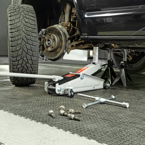 Домкрат гидравлический подкатной, 3 т, высота подъема 150-530 мм Matrix по ценам производителя в Краснодаре с доставкой по всей России