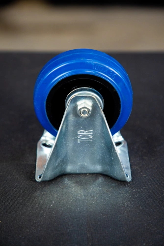 Колесо неповоротное резина FRCL 42 100 мм (N) по ценам производителя в Краснодаре с доставкой по всей России