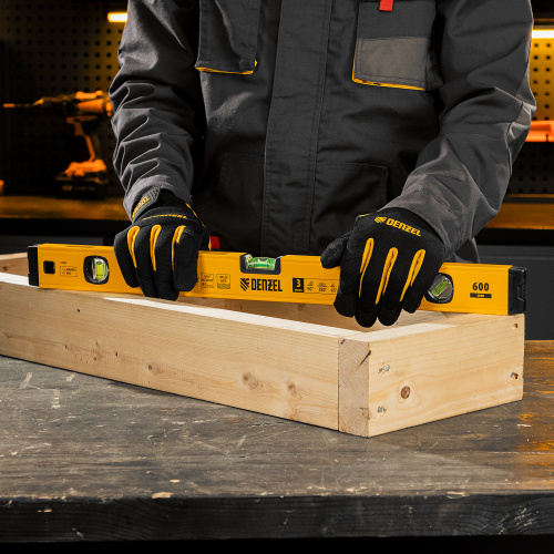 Уровень алюминиевый, магнит, фрезерованный, 3 глазка (1 зеркал.) 0,5 мм/м, 600 мм Denzel по ценам производителя в Краснодаре с доставкой по всей России