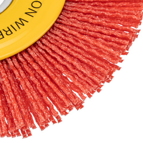 Щетка для УШМ, 125 мм, Плоская, нейлоновая щетина, посадка 22,2 мм Denzel по ценам производителя в Краснодаре с доставкой по всей России