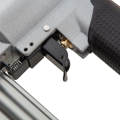 Нейлер пневматический для гвоздей от 10 до 50 мм Matrix по ценам производителя в Краснодаре с доставкой по всей России