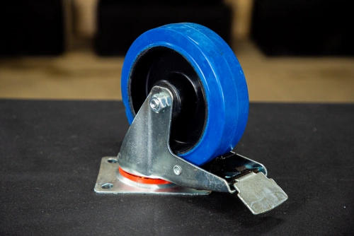 Колесо поворотное резина SRCLb 63 160 мм с тормозом (F) по ценам производителя в Краснодаре с доставкой по всей России