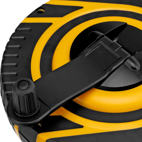 Рулетка геодезическая 20 м х 15 мм, закрытый корпус, фиберглассовая лента Denzel по ценам производителя в Краснодаре с доставкой по всей России