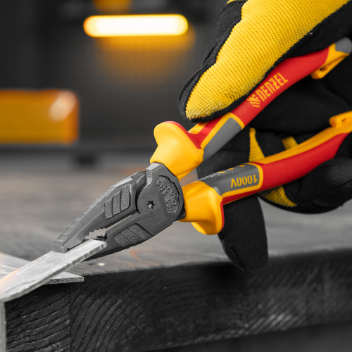 Плоскогубцы комбинированные, диэлектрические трехкомпонентные рукоятки до 1000 В, 180 мм Denzel по ценам производителя в Краснодаре с доставкой по всей России