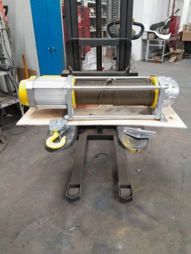 Лебедка электрическая 1250кг 100м с канатом 220В алюминиевый корпус TOR KCD(А) купить в Москве с доставкой по всей России | ProtosMarket.ru