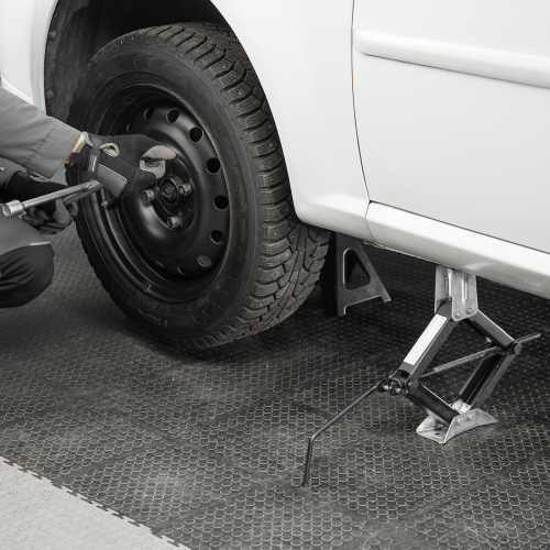 Домкрат ромбический винтовой универсальный ТУ 5.16-469-0213-04, 1.2 т, 135-410 мм Россия по ценам производителя в Краснодаре с доставкой по всей России