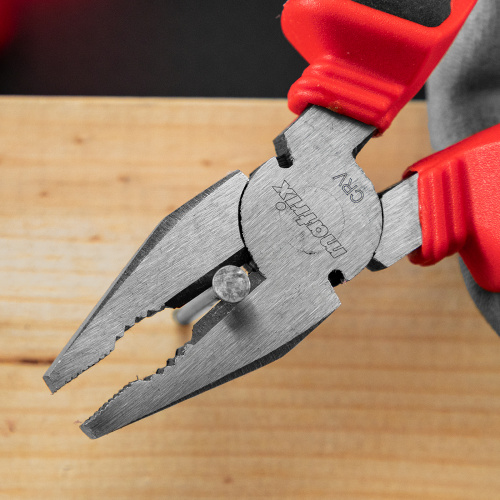 Плоскогубцы комбинированные, 180 мм, хром-ванадий, двухкомпонентные рукоятки Matrix по ценам производителя в Краснодаре с доставкой по всей России