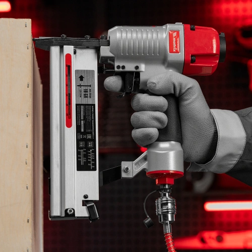 Нейлер-степлер пневматический 2 в 1, с регулировкой глубины забивания, гвозди 18GA, скобы 18GA Matrix по ценам производителя в Краснодаре с доставкой по всей России