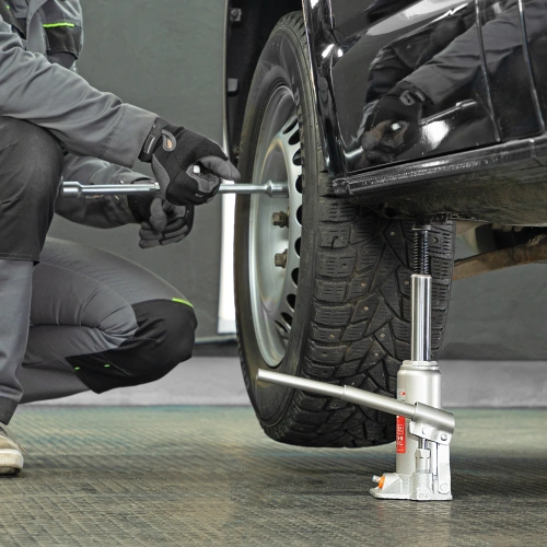 Домкрат гидравлический бутылочный, 4 т, h подъема 194-372 мм, в пластиковом кейсе Matrix по ценам производителя в Краснодаре с доставкой по всей России