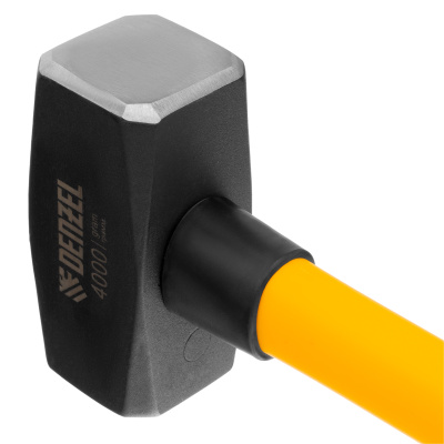 Кувалда 4000 г, кованая, фибергласовая  рукоятка c TPR покрытием, 880 мм Denzel по ценам производителя в Краснодаре с доставкой по всей России