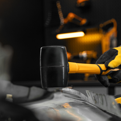 Киянка резиновая, 450 г, черная, фибергласовая рукоятка c TPR покрытием Denzel по ценам производителя в Краснодаре с доставкой по всей России