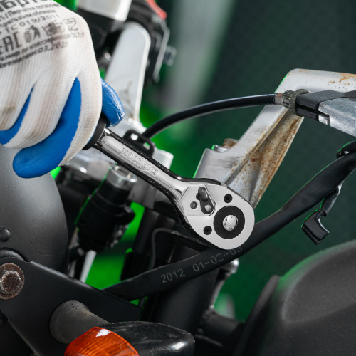 Ключ-трещотка 3/8", 45 зубьев, с быстрым сбросом, CrV, хром Сибртех по ценам производителя в Краснодаре с доставкой по всей России