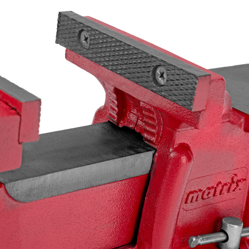 Тиски слесарные, 125 мм, поворотные, с наковальней Matrix по ценам производителя в Краснодаре с доставкой по всей России