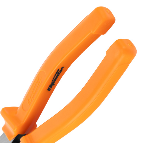 Плоскогубцы Classic, 200 мм, шлифованные, пластмассовые рукоятки Sparta по ценам производителя в Краснодаре с доставкой по всей России