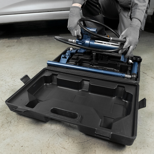 Растяжка гидравлическая, 4 т, набор из 17 предметов, 7 сменных насадок, в пластиковом кейсе Stels по ценам производителя в Краснодаре с доставкой по всей России