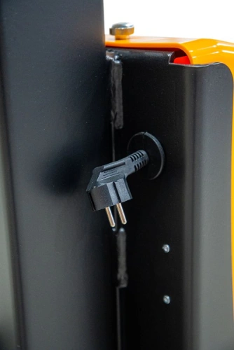 Штабелер самоходный 1,2 т 3,0 м TOR CQDA1230-EL 24/65 В/Ач (сопровождаемый) по ценам производителя в Краснодаре с доставкой по всей России