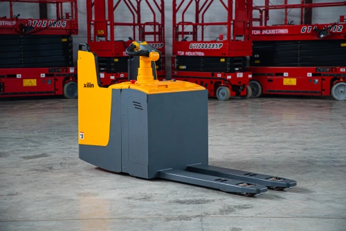 Тележка электрическая 2000 кг 1150 мм XILIN CBD20L с закрытой платформой 24/280 В/Ач по ценам производителя в Краснодаре с доставкой по всей России