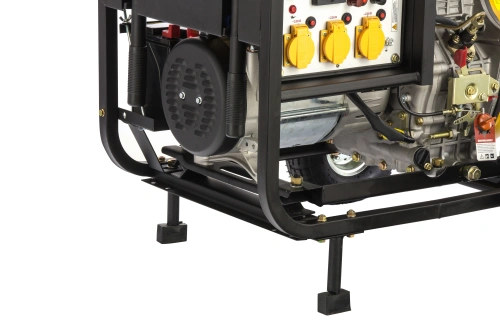 Генератор дизельный DD6300Е, 5.0 кВт, 220 В/50 Гц, 15 л, электростартер Denzel по ценам производителя в Краснодаре с доставкой по всей России