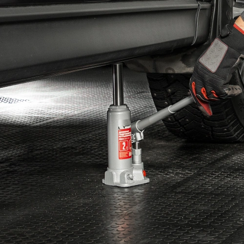 Домкрат гидравлический бутылочный, 2 т, высота подъема 181-345 мм, в пластиковый кейсе Matrix по ценам производителя в Краснодаре с доставкой по всей России