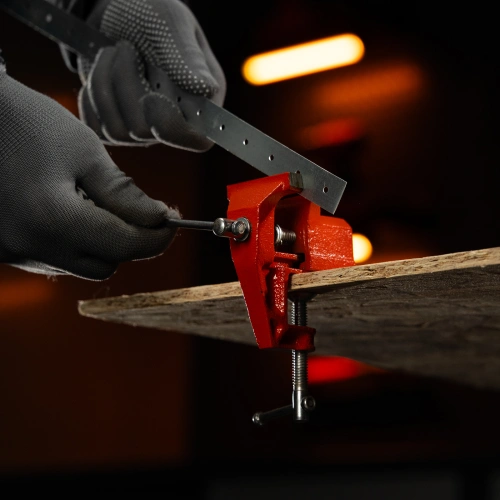 Тиски, 50 мм, крепление для стола Sparta по ценам производителя в Краснодаре с доставкой по всей России