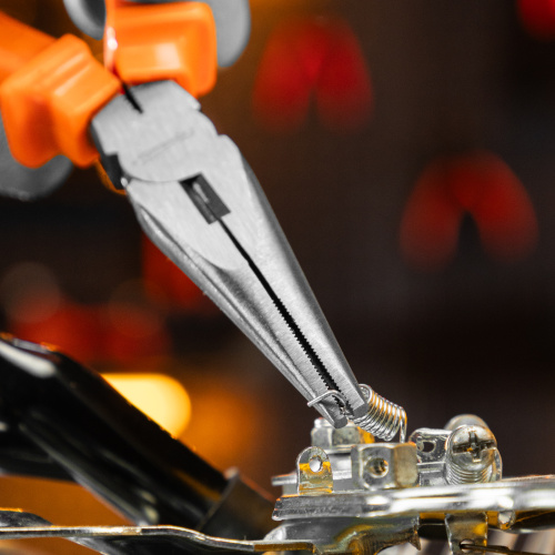 Длинногубцы прямые Classic, 180 мм, шлифованные, пластмассовые рукоятки Sparta по ценам производителя в Краснодаре с доставкой по всей России