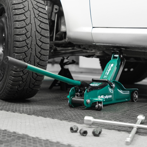 Домкрат гидравлический подкатной, 2 т, 85-330 мм, низкий подхват Сибртех по ценам производителя в Краснодаре с доставкой по всей России