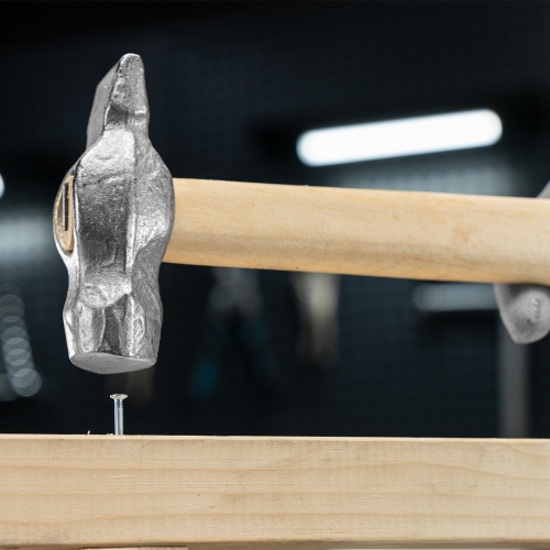 Молоток слесарный, 800 г, круглый боек, деревянная рукоятка по ценам производителя в Краснодаре с доставкой по всей России