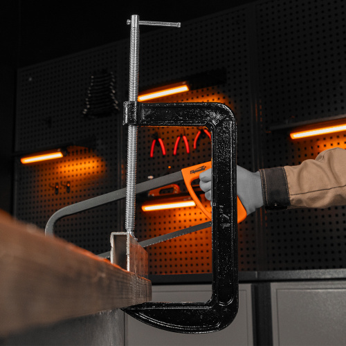 Струбцина G-образная, 300 мм Sparta по ценам производителя в Краснодаре с доставкой по всей России