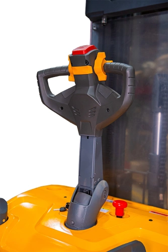 Штабелер самоходный 1,5 т 4,5 м XILIN CDDK15-III 24/200 В/Ач (с платформой) по ценам производителя в Краснодаре с доставкой по всей России