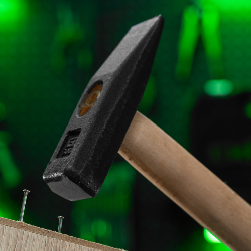 Молоток слесарный 300 г, квадратный боек, деревянная рукоятка Сибртех по ценам производителя в Краснодаре с доставкой по всей России