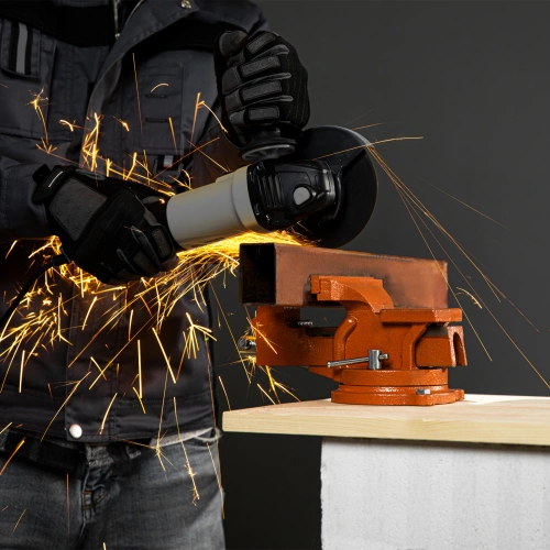 Тиски слесарные, 125 мм, поворотные, с наковальней Sparta по ценам производителя в Краснодаре с доставкой по всей России