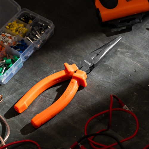 Длинногубцы прямые Classic, 180 мм, шлифованные, пластмассовые рукоятки Sparta по ценам производителя в Краснодаре с доставкой по всей России