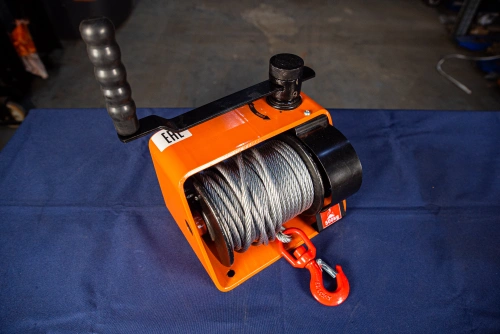 Лебедка ручная червячная TOR ЛРЧ 500 (VS) 0,5 т 25 м по ценам производителя в Краснодаре с доставкой по всей России