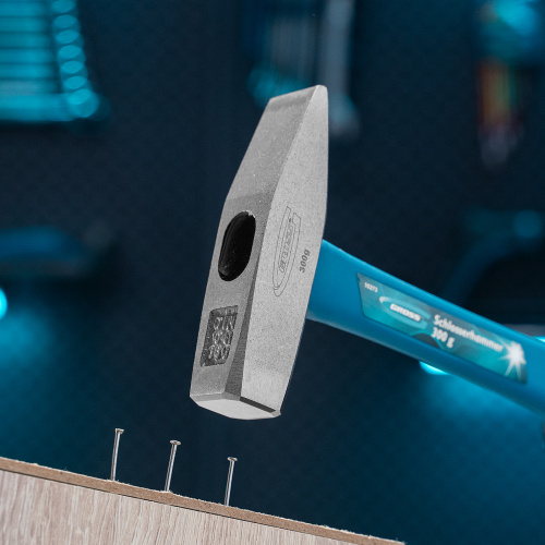 Молоток слесарный, 300 г, квадратный боек, фибергласовая обрезиненная рукоятка Gross по ценам производителя в Краснодаре с доставкой по всей России