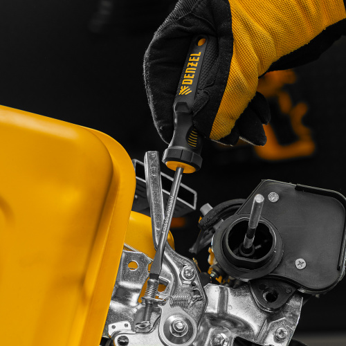 Отвертка SL5x75 мм, CrV, трехкомпонентная рукоятка Denzel по ценам производителя в Краснодаре с доставкой по всей России