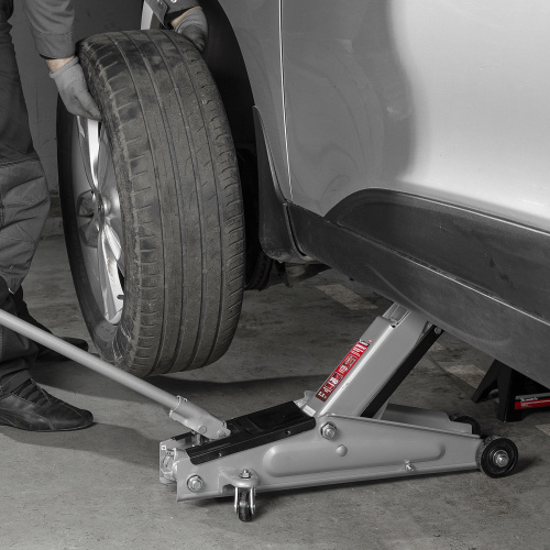 Домкрат гидравлический подкатный, 3 т, высота подъема 130-410 мм Matrix по ценам производителя в Краснодаре с доставкой по всей России