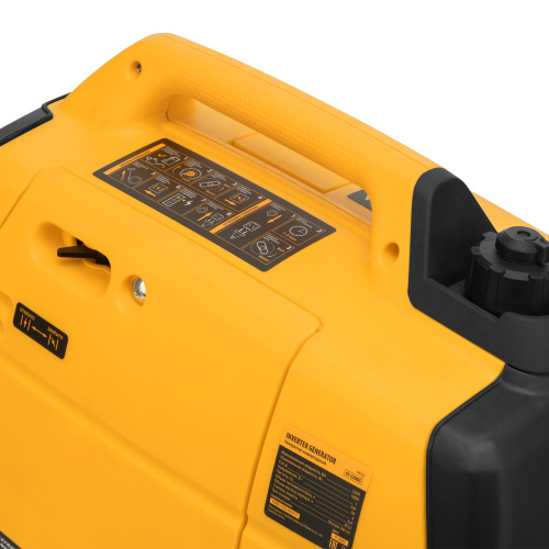 Генератор инверторный GT-2200iS, 2.2 кВт, 230 В, бак 4 л, закрытый корпус, ручной старт Denzel по ценам производителя в Краснодаре с доставкой по всей России