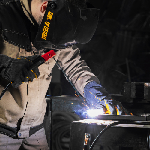 Аппарат инвертор. дуговой сварки SDM-220 Top, 220 А, ПВ 60% кейс Denzel по ценам производителя в Краснодаре с доставкой по всей России