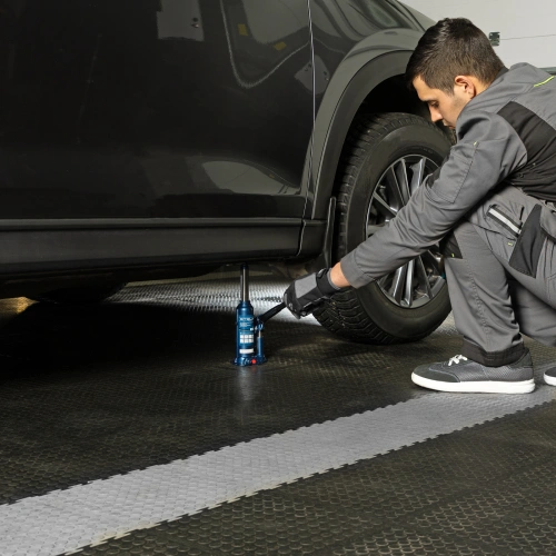 Домкрат гидравлический бутылочный, 2 т, h подъема 178-338 мм, в пластиковом кейсе Stels по ценам производителя в Краснодаре с доставкой по всей России