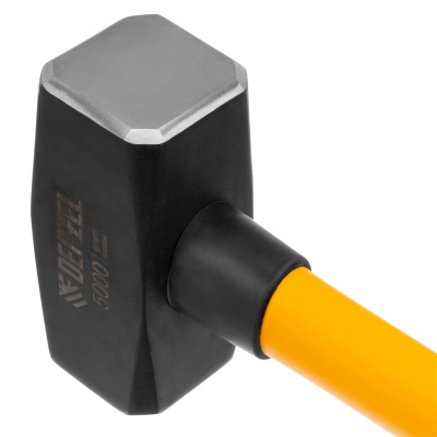 Кувалда 5000 г, кованая, фибергласовая  рукоятка c TPR покрытием, 880 мм Denzel по ценам производителя в Краснодаре с доставкой по всей России