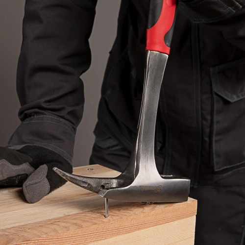 Молоток кровельщика, 600 г, цельнометаллический, двухкомпонентная рукоятка Matrix по ценам производителя в Краснодаре с доставкой по всей России