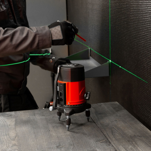 Лазерный уровень CRX-30G, 30 м, зеленый луч, батарейки, резьба 5/8" MTX по ценам производителя в Краснодаре с доставкой по всей России