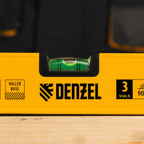 Уровень алюминиевый, магнит, фрезерованный, 3 глазка (1 зеркал.) 0,5 мм/м, 800 мм Denzel по ценам производителя в Краснодаре с доставкой по всей России