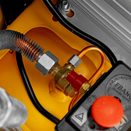 Компрессор воздушный рем. привод BCI 2100/50, 2,1 кВт, 50 литров, 400 л/мин Denzel по ценам производителя в Краснодаре с доставкой по всей России